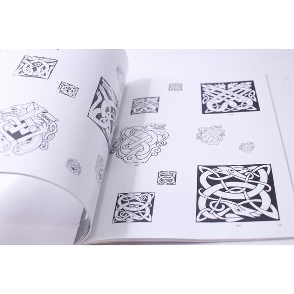 Celtic Designs, Mallory Pearce, Royalty-Free, Ready-To-Use, 1996, Dover - Picture 5 of 5